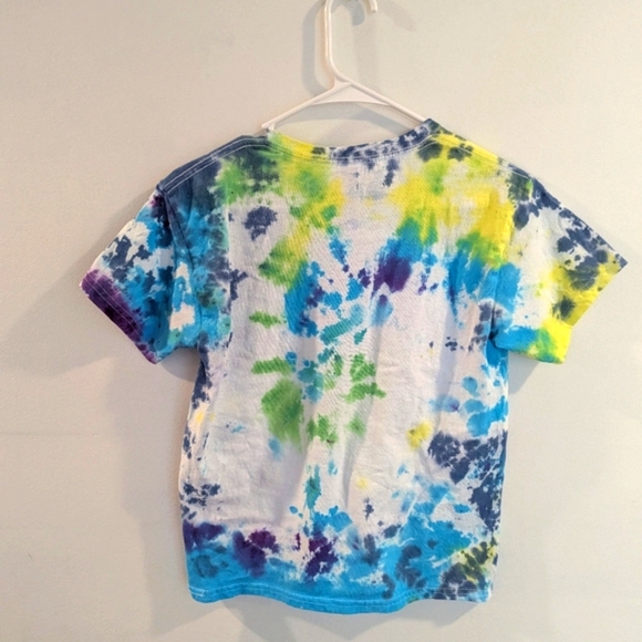 Kid-dyed Vibrant Blue and Green Short Sleeve Tees - Picture 2 of 4